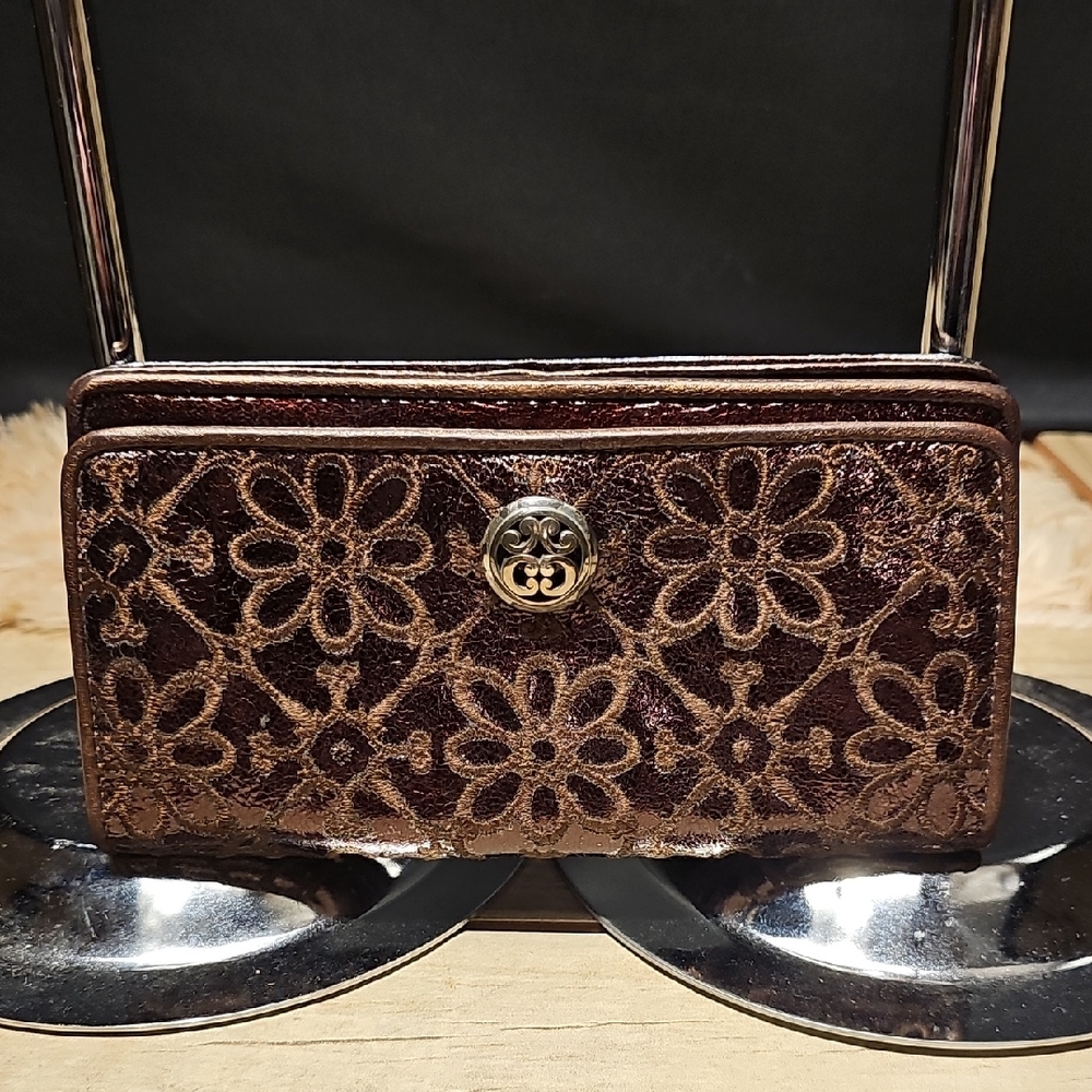 Elegant Floral Brown Clutch